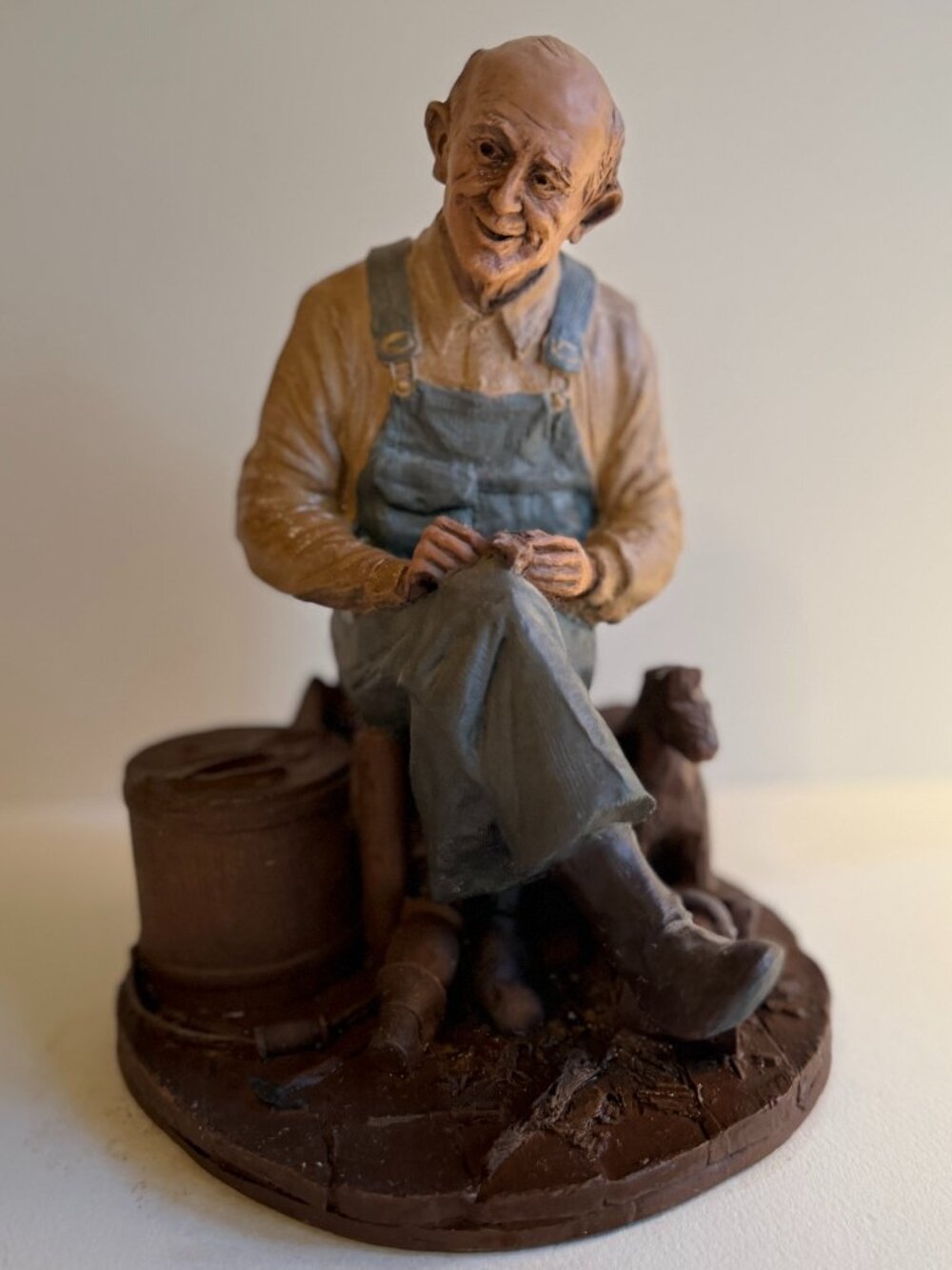 Tom Clark Cairn Studio "UncleWhit" Woodcarver Gnome Figurine